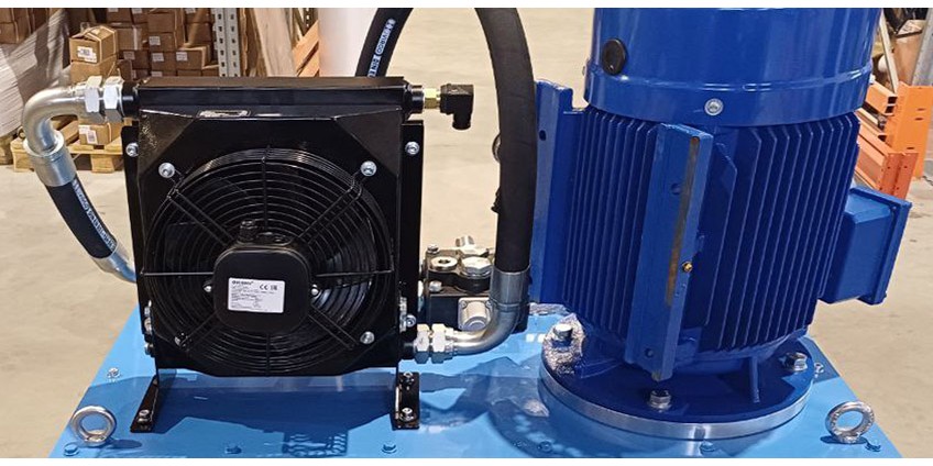 Установка нового маслоохладителя на гидростанцию в связи со сменой гидроинструмента на более производительный Установка нового маслоохладителя на гидростанцию в связи со сменой гидроинструмента на более производительный